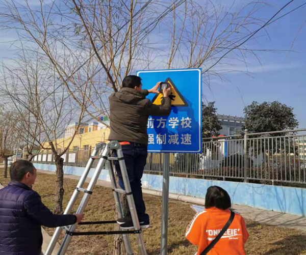 檢測公司進行道路工程交通安全設施檢測